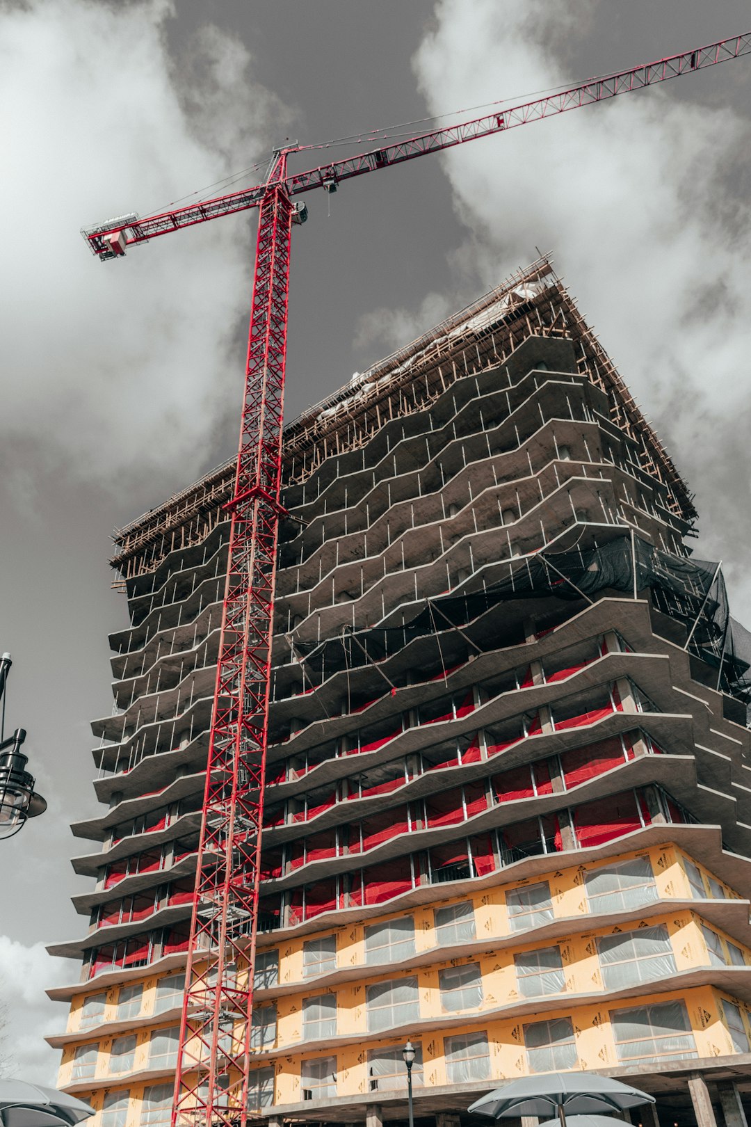 Imobiliária em Ubatuba Centro especializada em compra, venda e aluguel de imóveis. Encontre casas e apartamentos com atendimento profissional e segurança.